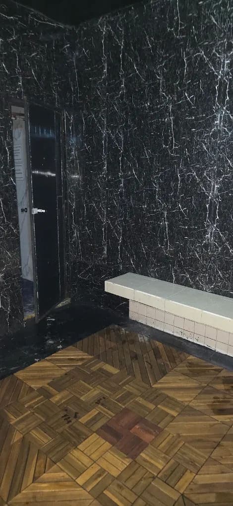 Cámara de Vapor con vapor denso e iluminación tenue